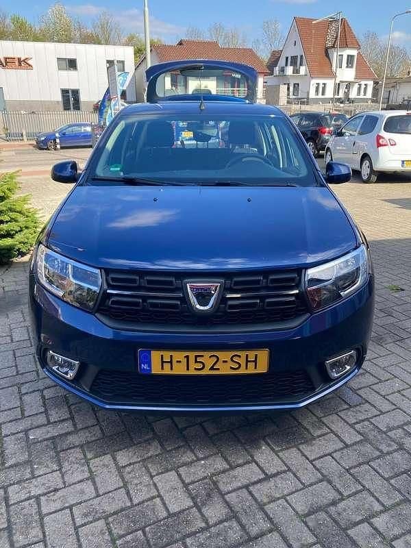 Blauw Occasion 2020 Dacia Sandero Lauréate Hatchback | € 11.500 (Eerlijke prijs) - Afbeelding 1/4