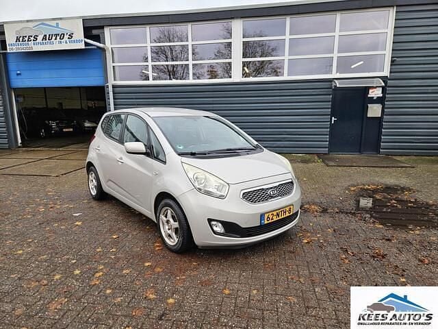 Grijs Occasion 2010 Kia Venga Hatchback | € 2.999 (Eerlijke prijs) - Afbeelding 1/4