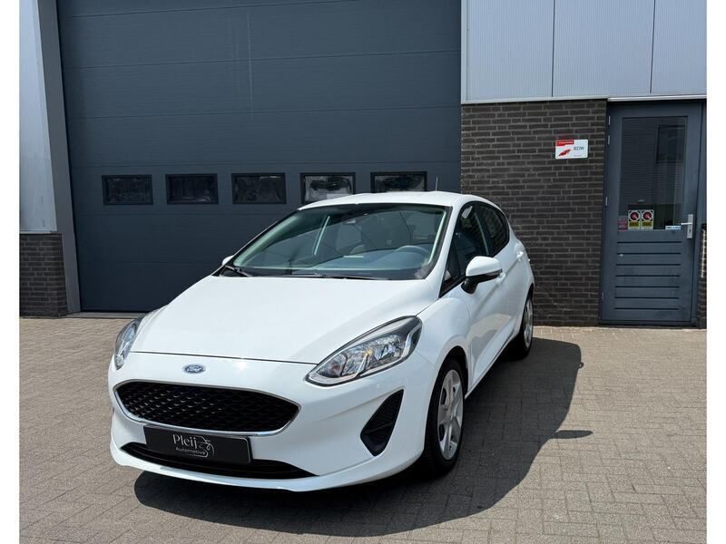 Wit Gebruikt 2018 Ford Fiesta Trend Hatchback | € 9.900 (Eerlijke prijs) - Afbeelding 1/4