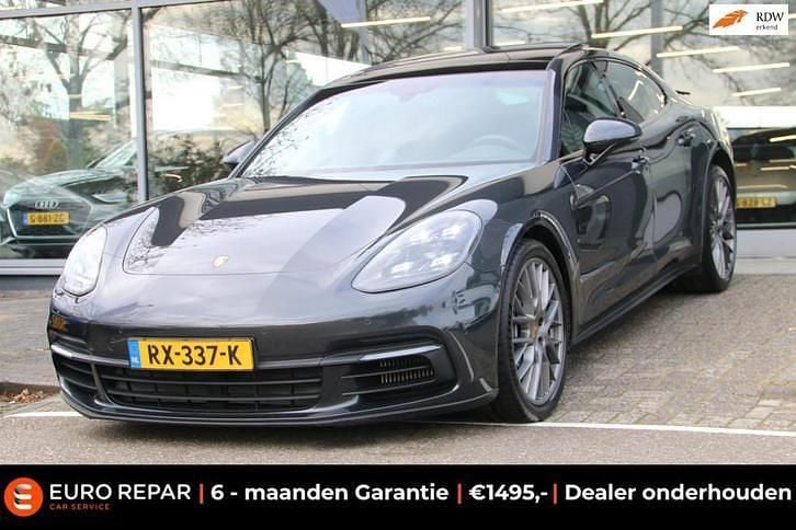 Grijs Gebruikt 2018 Porsche Panamera Hatchback | € 54.995 (Goede deal) - Afbeelding 1/4