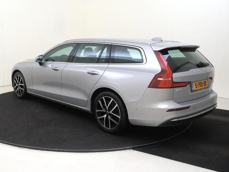 Occasion Volvo V60 Plus 197 PK (144 kW) 2022 Grijs Stationwagen