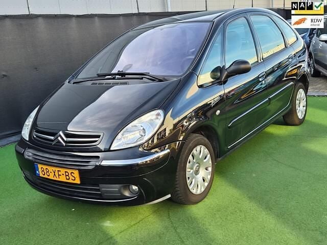 Zwart Gebruikt 2007 Citroën Xsara Picasso MPV | € 1.990 - Afbeelding 1/4