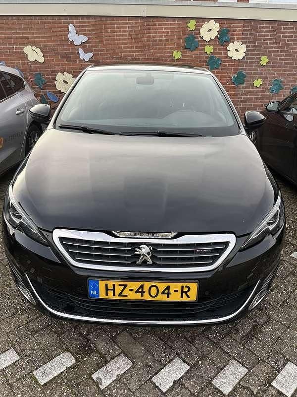 Zwart Occasion 2016 Peugeot 308 GT-line Hatchback | € 7.400 (Eerlijke prijs) - Afbeelding 1/4