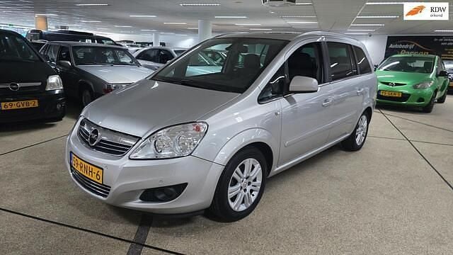 Grijs (metallic) Gebruikt 2011 Opel Zafira Cosmo MPV | € 4.450 (Eerlijke prijs) - Afbeelding 1/4