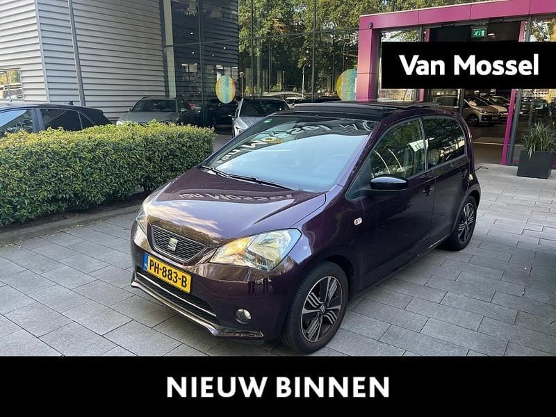 Paars Gebruikt 2017 Seat Mii Cosmopolitan Hatchback | € 9.900 (Iets duurder) - Afbeelding 1/4