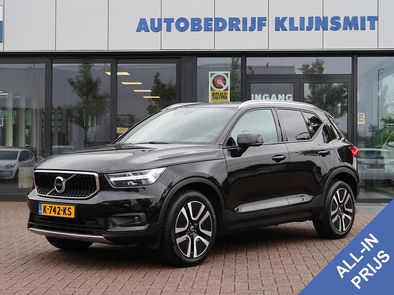 Zwart Gebruikt 2021 Volvo XC40 Business Edition SUV | € 25.950 (Eerlijke prijs) - Afbeelding 1/4