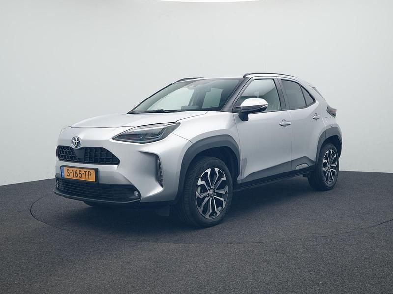 Grijs Gebruikt 2023 Toyota Yaris Cross SUV | € 27.445 (Eerlijke prijs) - Afbeelding 1/4