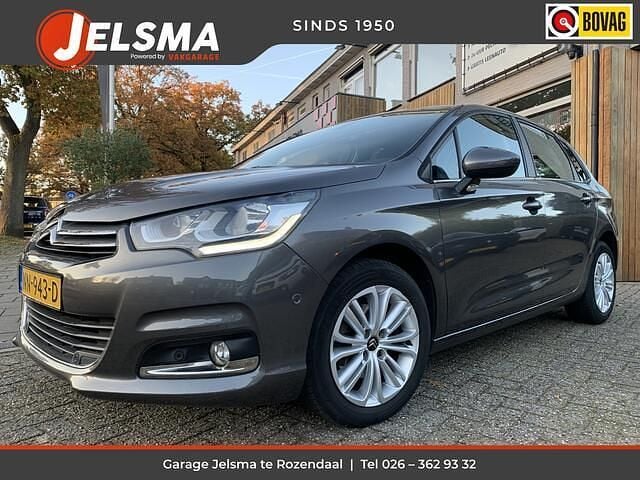 Grijs Gebruikt 2017 Citroën C4 Feel Hatchback | € 10.795 (Eerlijke prijs) - Afbeelding 1/4