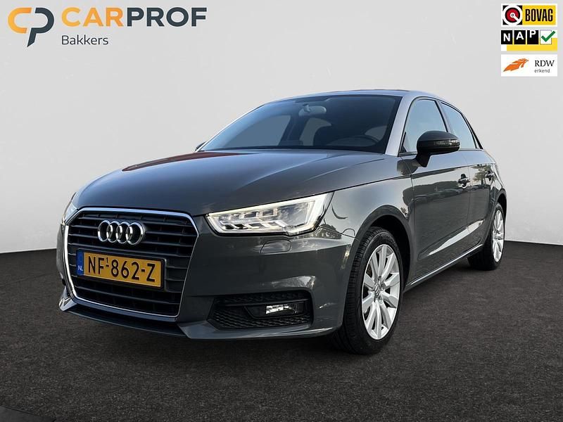 Grijs Gebruikt 2015 Audi A1 Sportback Sport Hatchback | € 9.400 (Eerlijke prijs) - Afbeelding 1/4
