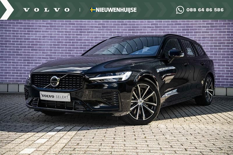 Zwart Gebruikt 2025 Volvo V60 Plus Stationwagen | € 49.399 (Iets duurder) - Afbeelding 1/4