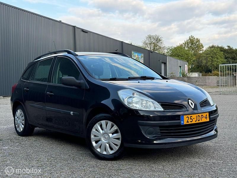 Occasion Renault Clio GrandTour Business 101 PK (74 kW) 2009 Zwart Stationwagen