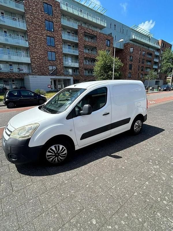 Occasion 2009 Citroën Berlingo MPV | € 4.250 (Goede deal) - Afbeelding 1/4