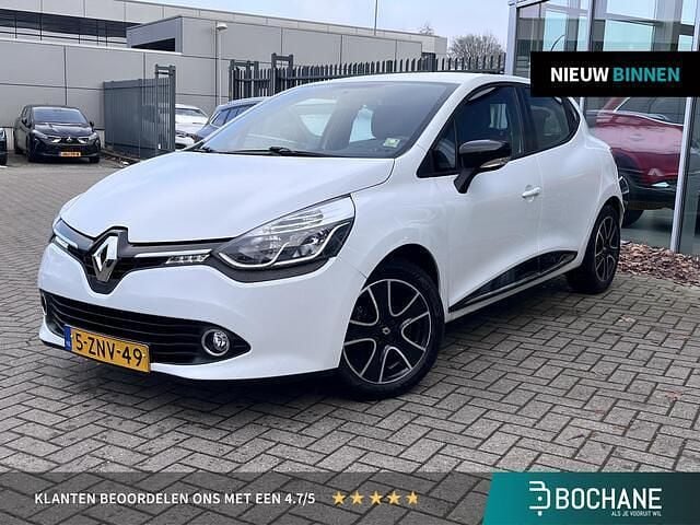 Licht ijswit 369 Occasion 2015 Renault Clio IV Expression Hatchback | € 8.250 (Eerlijke prijs) - Afbeelding 1/4