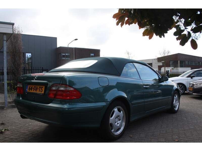 Occasion Mercedes CLK320 Elegance 218 PK (160 kW) 2000 Groen Cabriolet