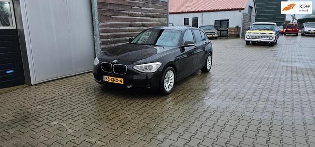 Zwart Gebruikt 2012 BMW 118 Hatchback | € 6.950 (Iets duurder) - Afbeelding 1/4