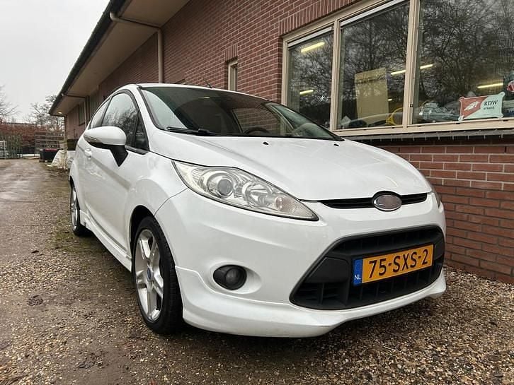 Occasion Ford Fiesta Metall 135 PK (99 kW) 2012 Wit Hatchback