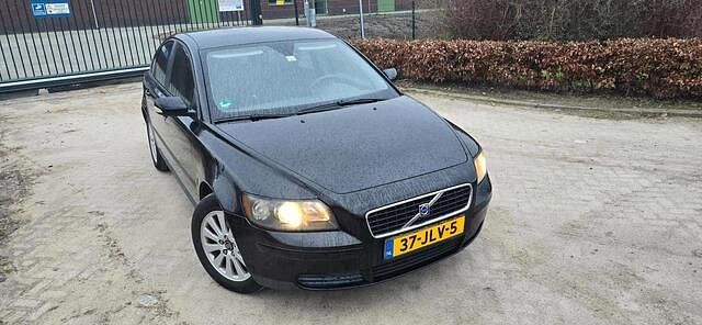 Occasion Volvo S40 Momentum 140 PK (102 kW) 2004 Zwart Sedan