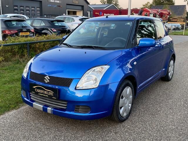 Blauw Gebruikt 2006 Suzuki Swift GLS Hatchback | € 1.999 (Eerlijke prijs) - Afbeelding 1/4