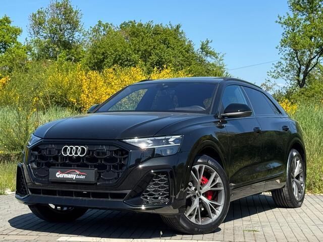 Zwart Gebruikt 2024 Audi Q8 S-Line SUV | € 108.949 - Afbeelding 1/4
