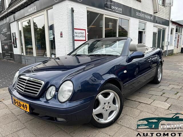 Blauw Occasion 1999 Mercedes CLK230 Elegance Cabriolet | € 6.950 (Eerlijke prijs) - Afbeelding 1/4
