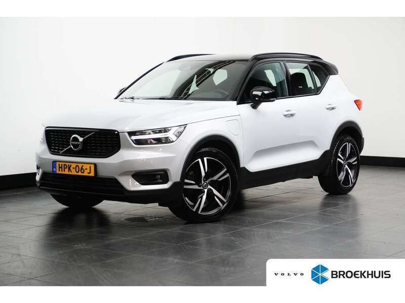 Wit Gebruikt 2021 Volvo XC40 R-Design SUV | € 33.900 (Eerlijke prijs) - Afbeelding 1/4