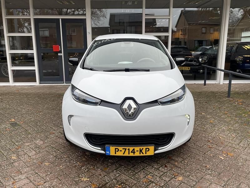 Occasion Renault Zoe Intens 64 kW (88 PK) 2016 Wit Hatchback