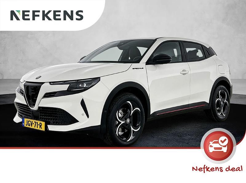 Wit Nieuw 2025 Alfa Romeo Junior Edizione Speciale SUV | € 36.695 - Afbeelding 1/4