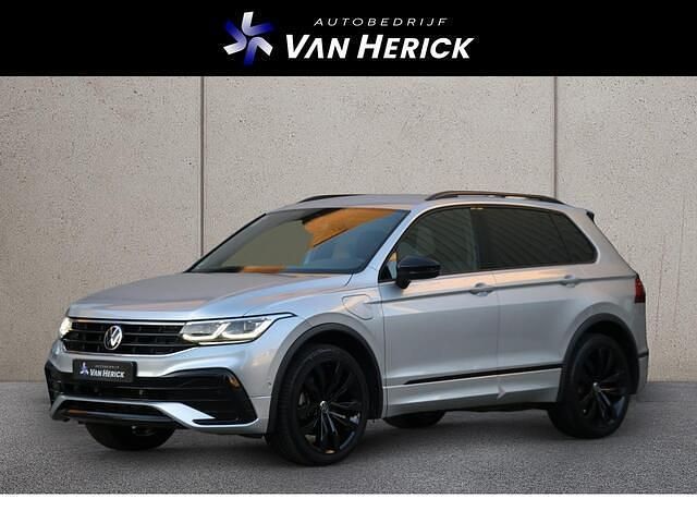 Grijs Occasion 2021 VW Tiguan Business+ SUV | € 34.445 (Eerlijke prijs) - Afbeelding 1/4