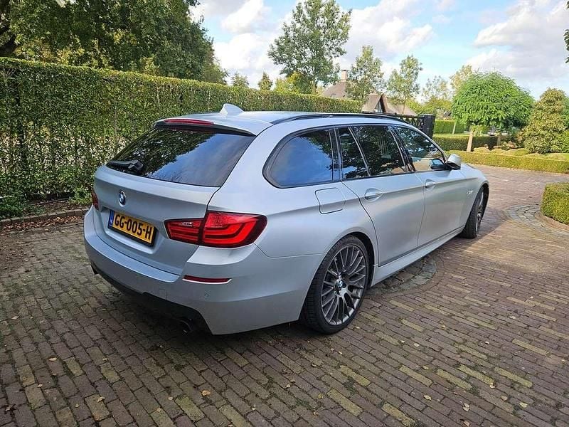 Occasion BMW 535 Executive 313 PK (230 kW) 2012 Zilver Stationwagen