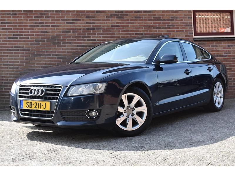 Blauw Gebruikt 2011 Audi A5 Proline Coupé | € 6.949 - Afbeelding 1/4