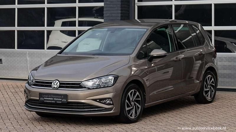 Grijs Gebruikt 2018 VW Golf Join SUV | € 16.950 (Eerlijke prijs) - Afbeelding 1/4