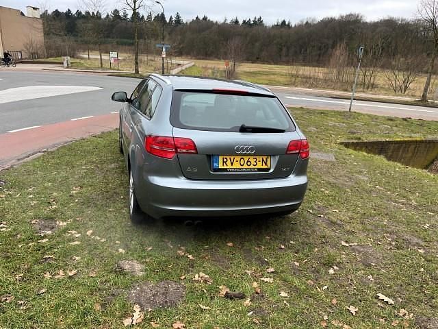 Occasion Audi A3 Sportback Attraction 125 PK (91 kW) 2009 Grijs Hatchback