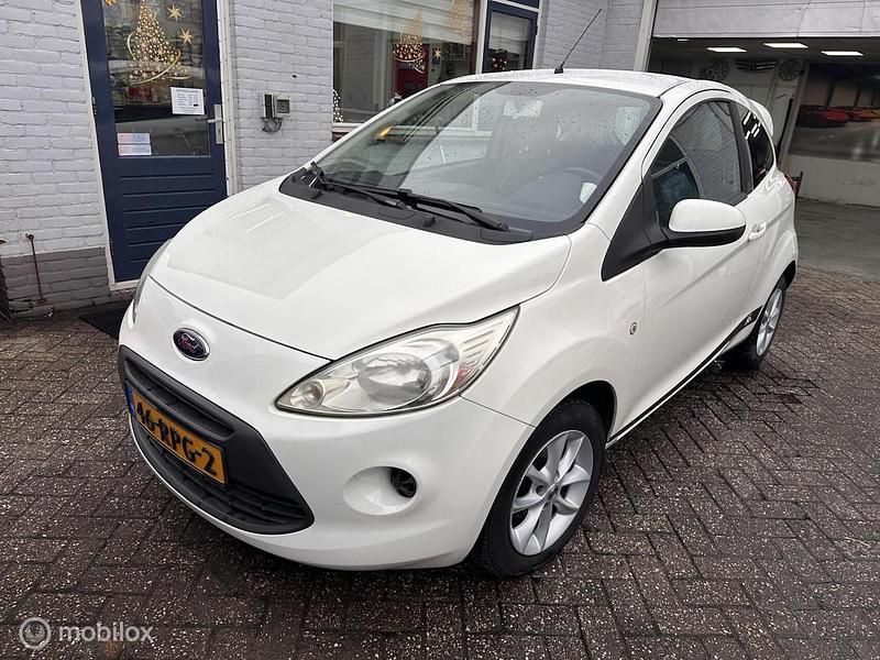 Wit Gebruikt 2011 Ford Ka Cool & Sound Edition Hatchback | € 2.975 (Goede deal) - Afbeelding 1/4