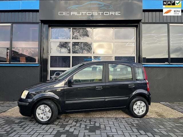 Zwart Gebruikt 2004 Fiat Panda Dynamic Hatchback | € 1.950 (Eerlijke prijs) - Afbeelding 1/4