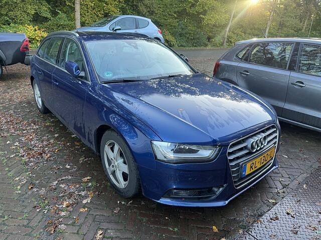 Blauw Gebruikt 2013 Audi A4 Business Stationwagen | € 10.950 - Afbeelding 1/4