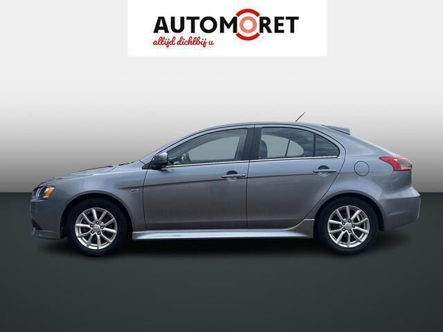 Grijs Gebruikt 2015 Mitsubishi Lancer Sportback Edition Hatchback | € 11.950 (Duur) - Afbeelding 1/4