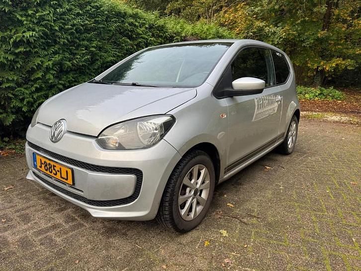 Gebruikt 2015 VW up! CLUB Hatchback | € 3.450 (Goede deal) - Afbeelding 1/4