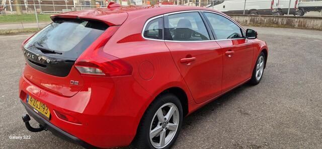 Occasion Volvo V40 Summum 114 PK (83 kW) 2014 Rood Stationwagen