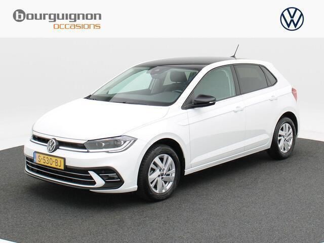 Wit Gebruikt 2022 VW Polo Style Hatchback | € 19.250 (Eerlijke prijs) - Afbeelding 1/4