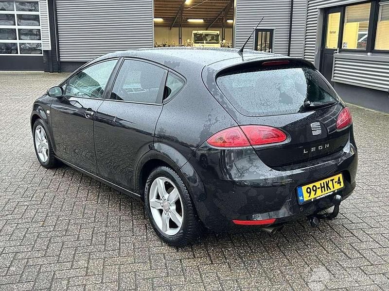 Occasion Seat Leon Style 125 PK (91 kW) 2009 Zwart Sedan