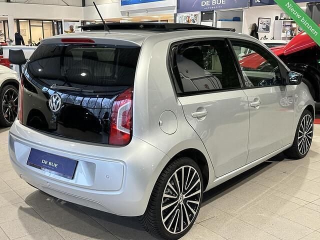 Occasion VW up! Groove 75 PK (55 kW) 2014 Zilver Hatchback
