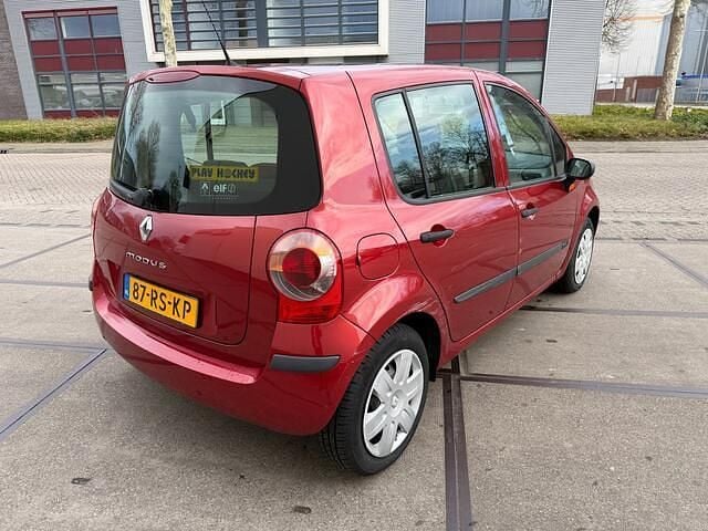 Occasion Renault Modus Dynamique 75 PK (55 kW) 2005 Rood MPV