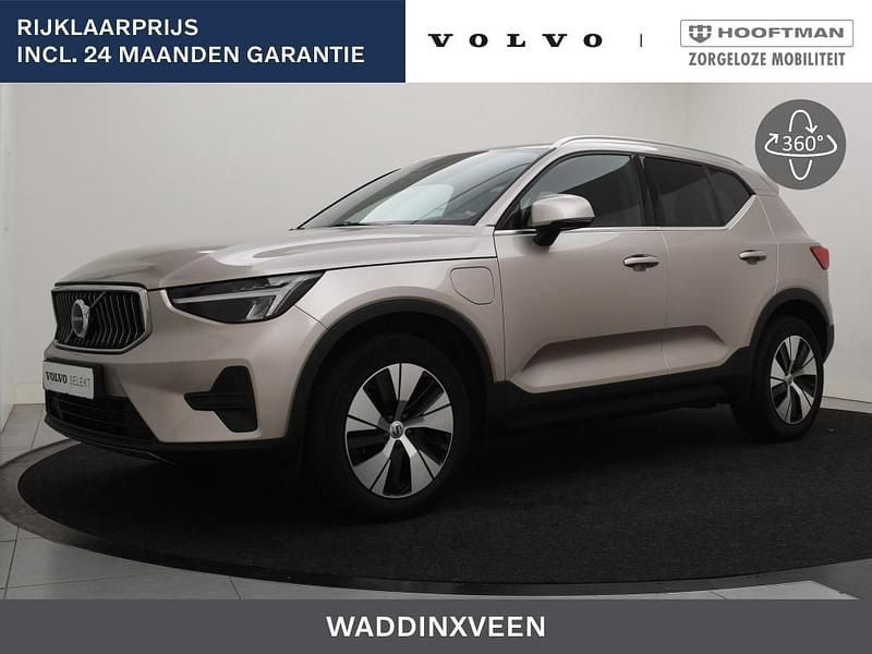 Grijs Gebruikt 2022 Volvo XC40 Plus SUV | € 33.900 (Eerlijke prijs) - Afbeelding 1/4