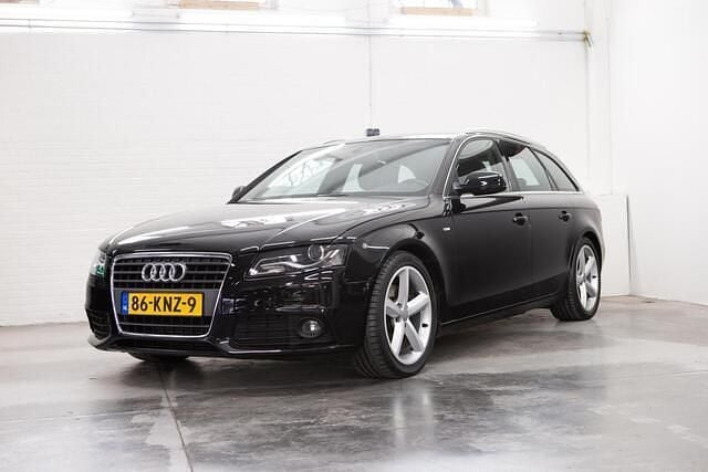 Zwart Occasion 2010 Audi A4 S-Line Stationwagen | € 10.950 (Duur) - Afbeelding 1/4