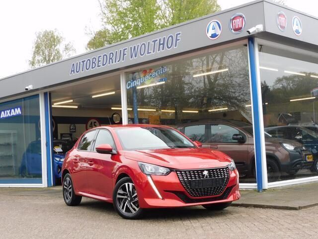 Rood Gebruikt 2020 Peugeot 208 Allure Hatchback | € 16.450 (Eerlijke prijs) - Afbeelding 1/4