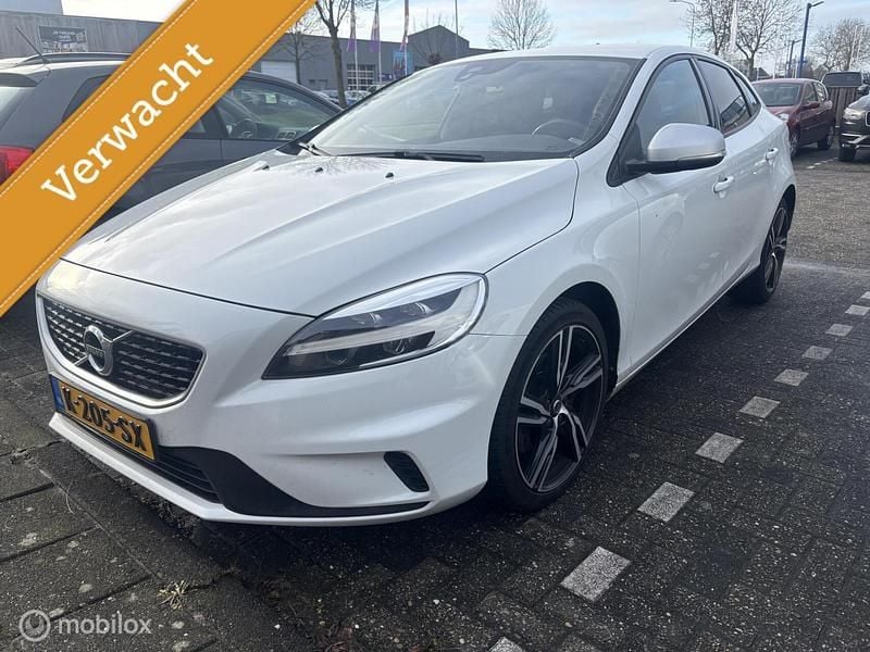 Occasion Volvo V40 R-Design 191 PK (140 kW) 2016 Wit Hatchback