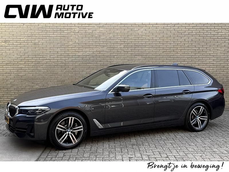 Grijs Gebruikt 2021 BMW 530 Stationwagen | € 25.900 (Super prijs) - Afbeelding 1/4