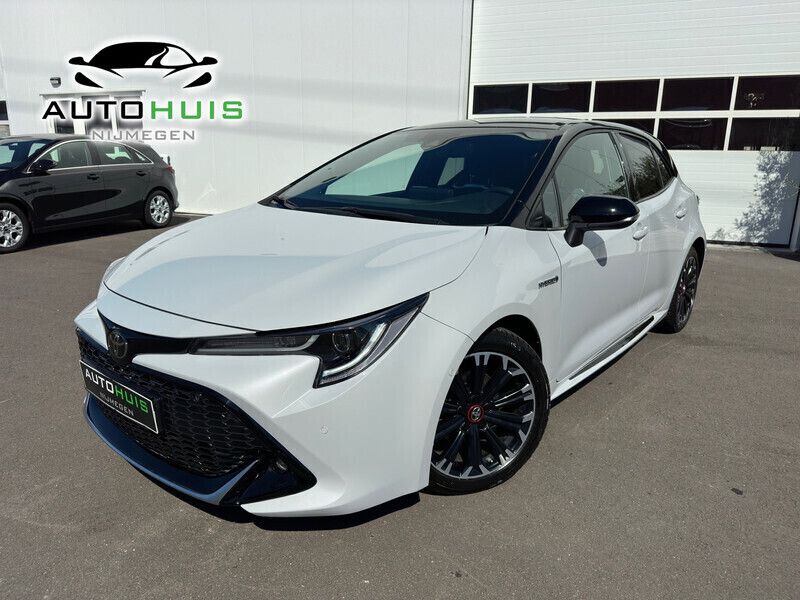 Grijs Gebruikt 2020 Toyota Corolla Sport Hatchback | € 23.745 (Eerlijke prijs) - Afbeelding 1/4