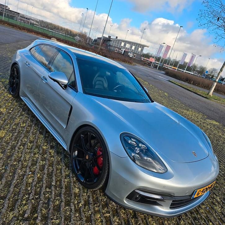 Occasion 2019 Porsche Panamera S E-Hybrid Sport Turismo Sedan | € 57.500 (Super prijs) - Afbeelding 1/4