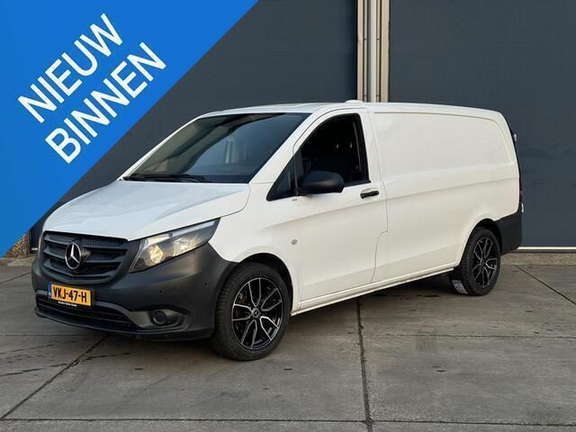 N.v.t. Gebruikt 2021 Mercedes Vito MPV | € 15.400 - Afbeelding 1/4